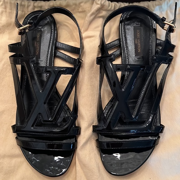 Louis Vuitton Vernis Large LOGO Sandals 37 1/2 - Picture 1 of 6